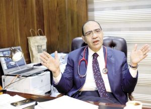 الدكتور حسام حسنى رئيس لجنة مكافحة كورونا يتحدث عن اقتراب بدء الموجة الرابعة في مصر 