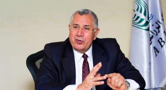 الدكتور السيد القصير وزير الزراعة واستصلاح الأراضي يتحدث عن تحويل أرض بحديقة الأسماك لجراج