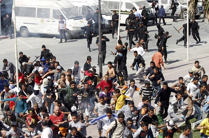 صورة الاحتجاجات من موقع الجزيرة نت