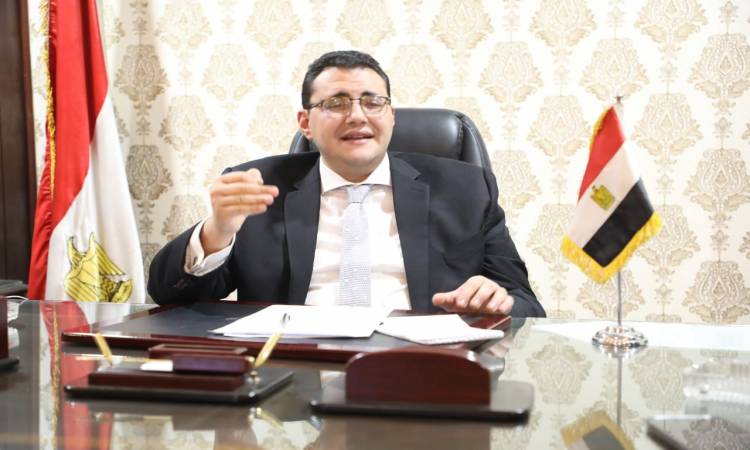 الدكتور خالد مجاهد، المتحدث باسم وزارة الصحة والسكان يتحدث حول  تسلم مصر الشحنة الأولى من لقاح فايزر