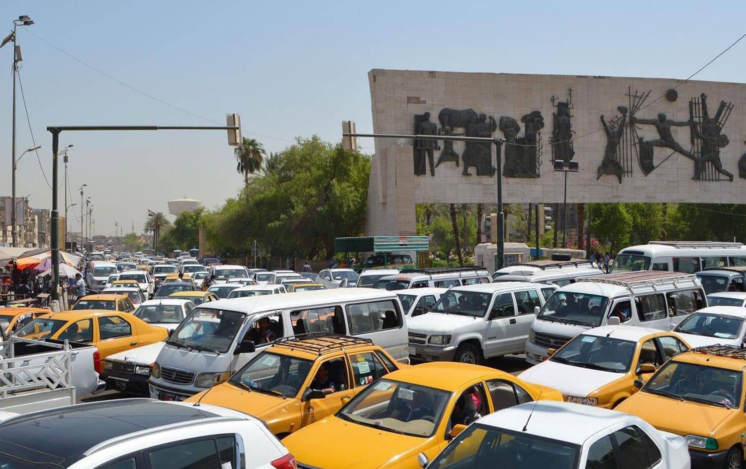 صورة أرشيفية - المركبات في بغداد