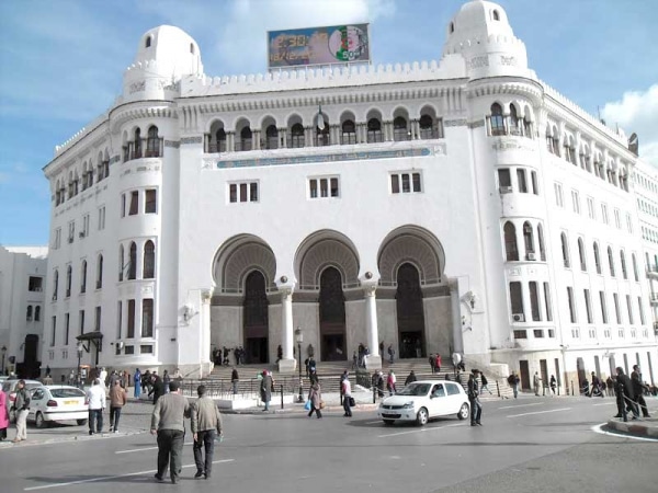 مبنى البريد المركزي الجزائري