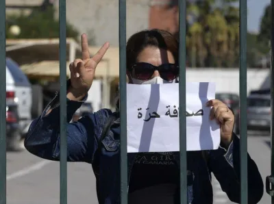 هل تمت ملاحقة أي صحفي من أجل عمل يتعلق بالصحافة؟.. 