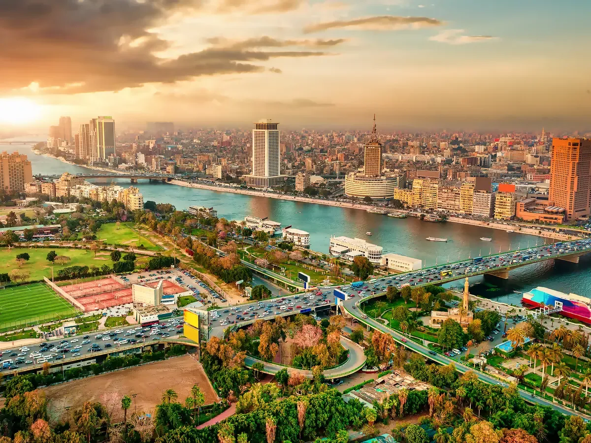 الاقتصاد المصري لم يتوقف بعد ثورتي 2011 و2013 كما يقول وزير الاستثمار