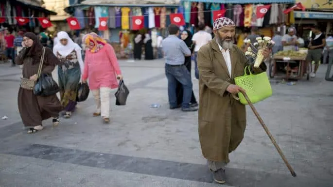 ما هي معايير البنك الدّولي لتحديد خط الفقر في تونس؟