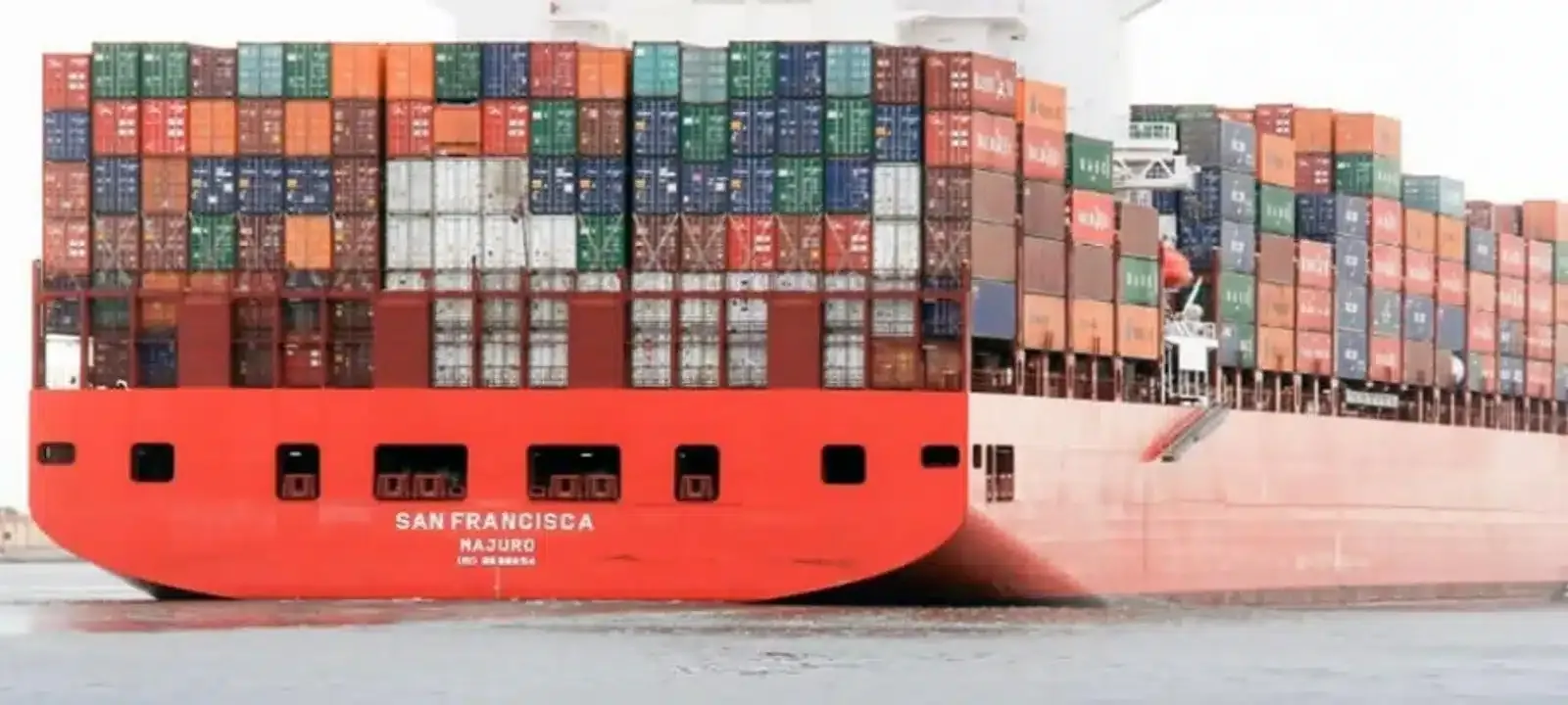 إيرادات قناة السويس المصرية لم تصل إلى 12 مليار دولارًا سنويًا