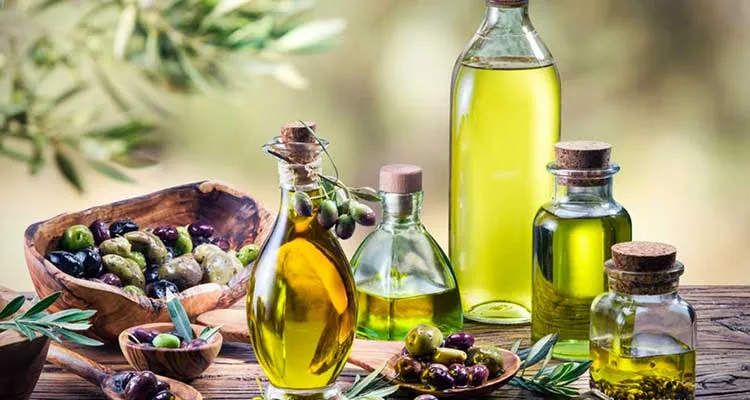 الادّعاء بتراجع أسعار زيت الزيتون التونسي مقابل استقرار وارداته بالأسواق العالميّة 