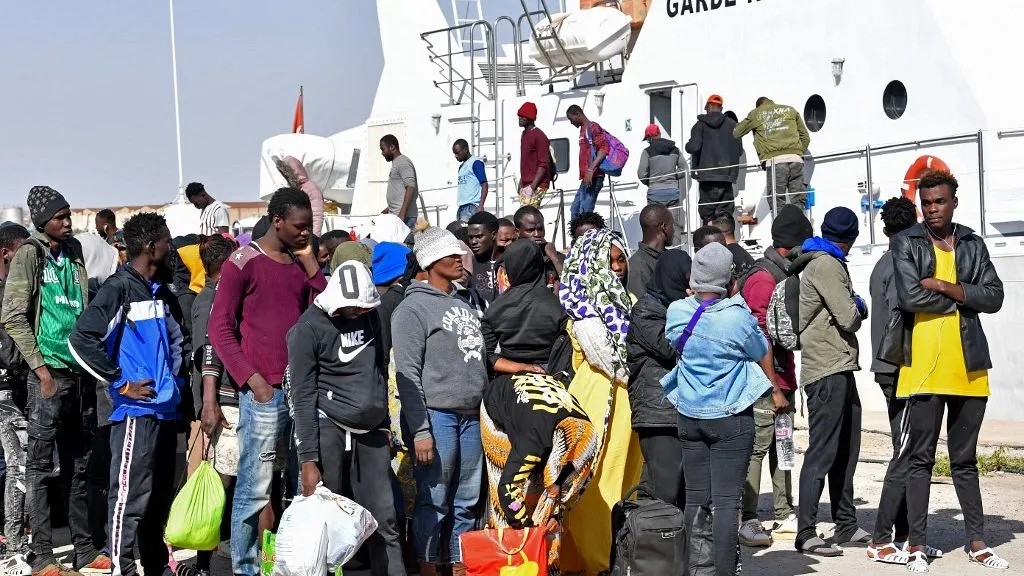 تونس لا توفر راتبا شهريا وبطاقة علاج للمهاجرين الأفارقة على أراضيها