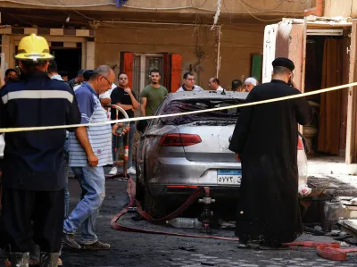 هل حقًا وصلت الإسعاف والدفاع المدني فور نشوب حريق كنيسة 