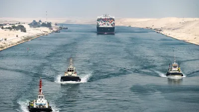 السلطات المصرية لا تناقض نفسها في الإعلان عن إيرادات قناة السويس