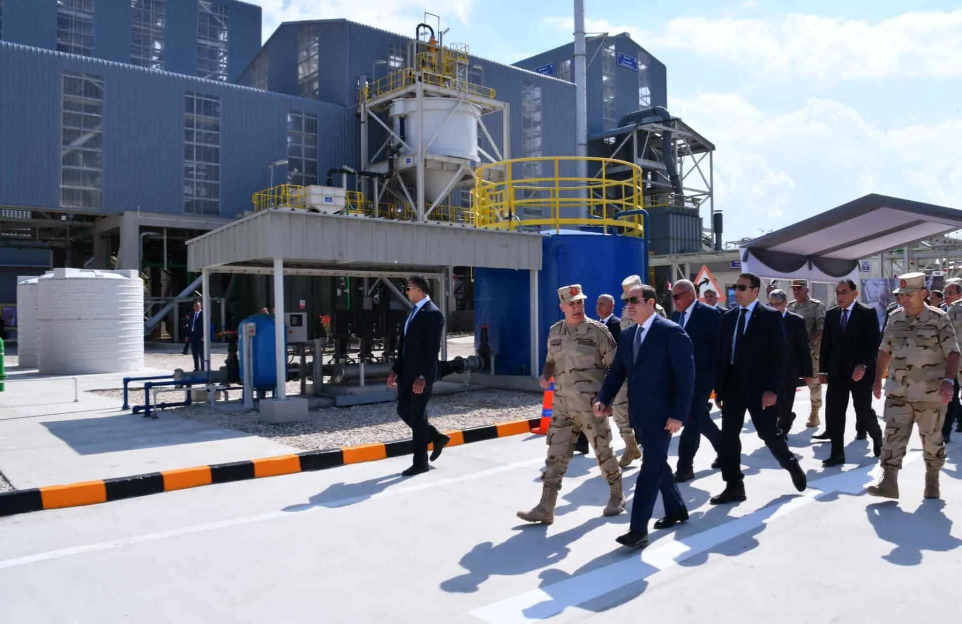 هل تبلغ تكلفة مشروع الرمال السوداء المصري 40 مليار جنيهًا؟ أرقام 