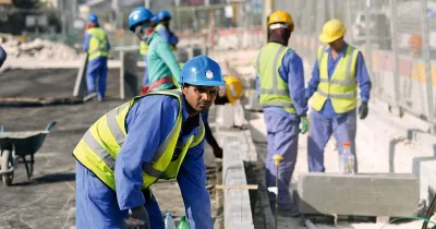 الفيديوهات المتداولة لتظاهرات مصريين في الإمارات 