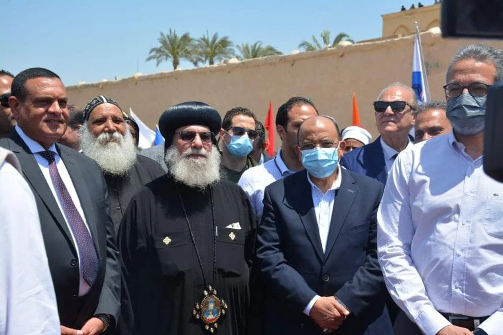 تصريحات متضاربة للمسؤولين حول تكلفة وطول مسار العائلة المقدسة في البحيرة