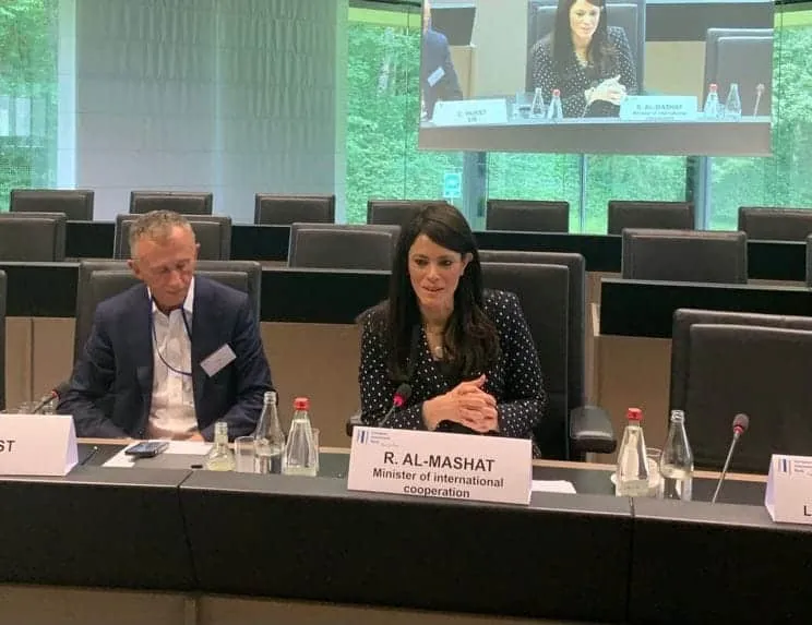 هل بلغت استثمارات 