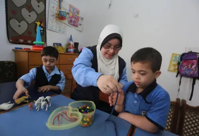 كم يبلُغ عدد طلاب 