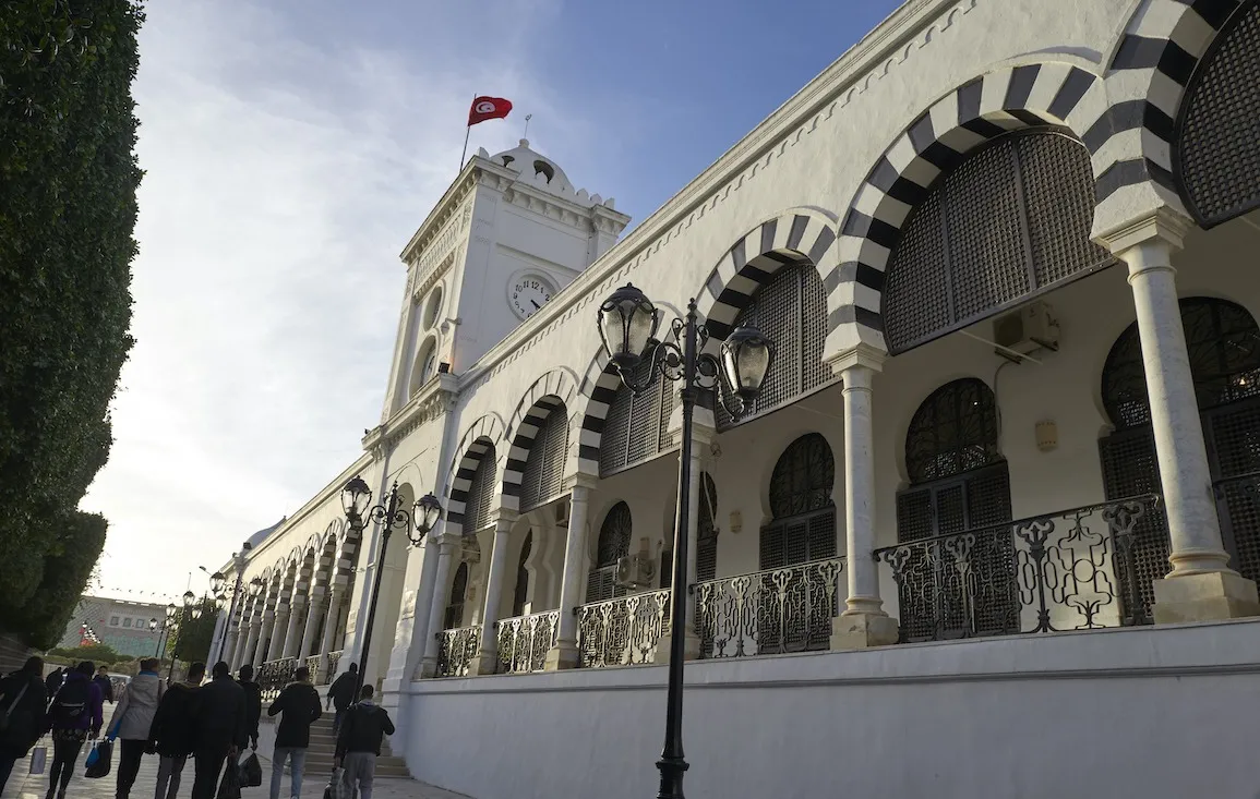 الدين العمومي التونسي كان 93 ألف مليارًا وليس 115 ألف مليارًا في 2021