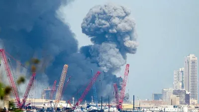 فيديو استهداف مسيرة إيرانية لمبنى سكني في البحرين مولد بالذكاء الاصطناعي