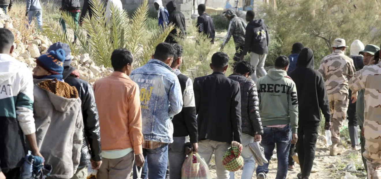 ليبيا لم تُرحل مصريين في شاحنات مخصصة للحيوانات