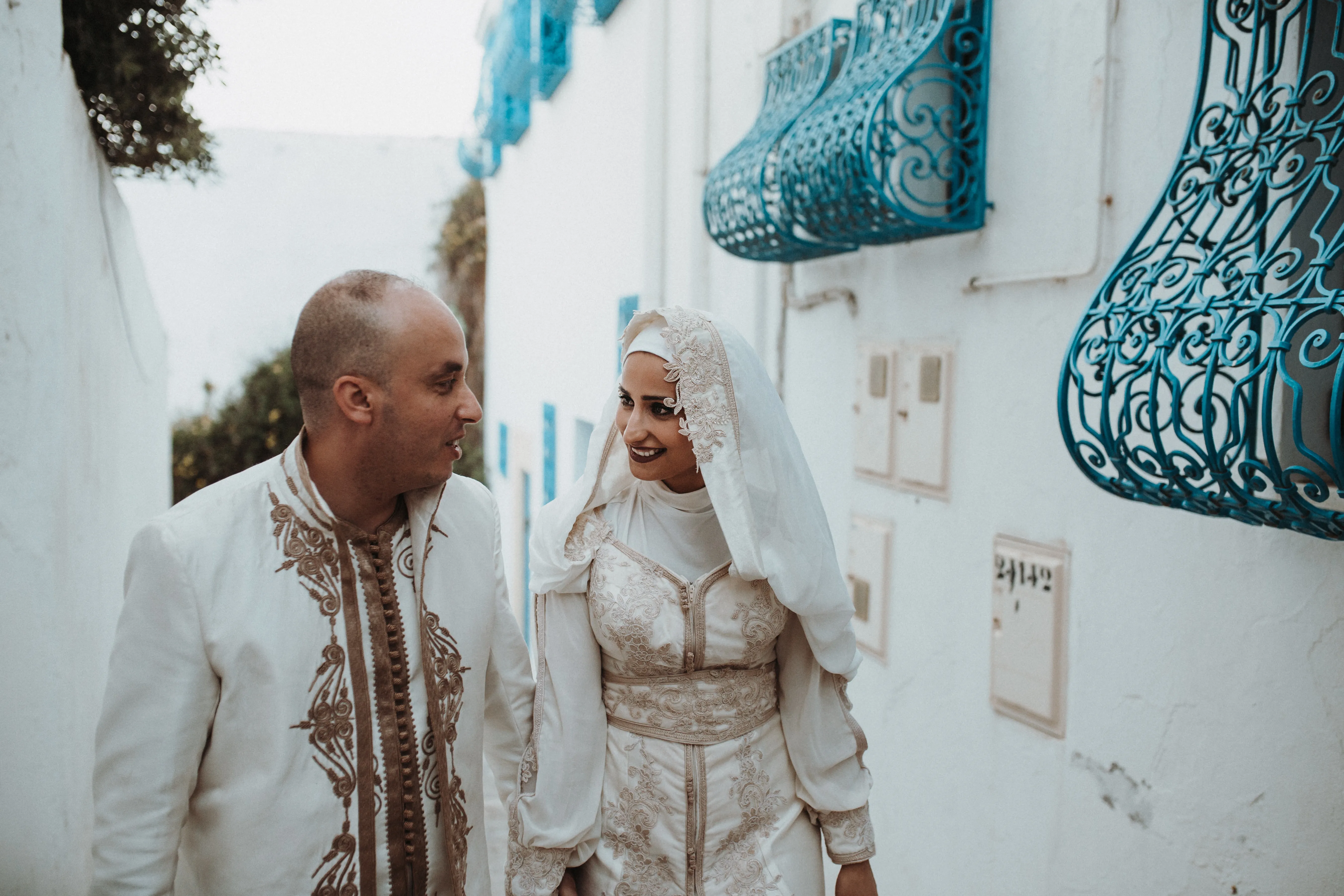 الادعاء بأن زيجة من بين كل زيجتين تنتهي بالطلاق في تونس 