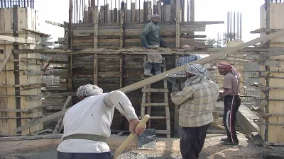 عدد العمال في العراق ليس أعلى من كل دول الجوار
