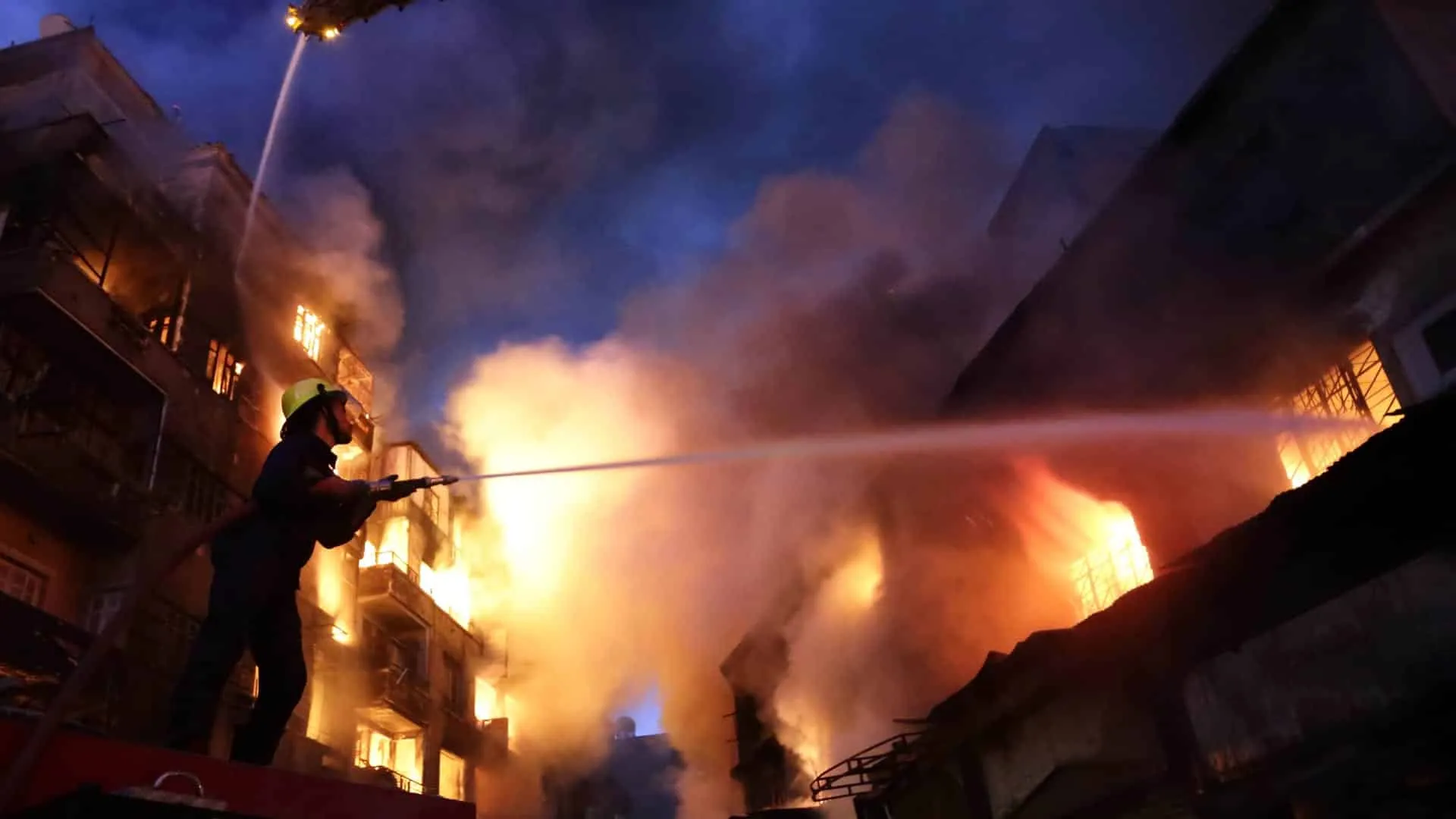 هل غالبية حوادث الحريق سببها الماس الكهربائي كما يقول عضو مجلس النواب المصري؟