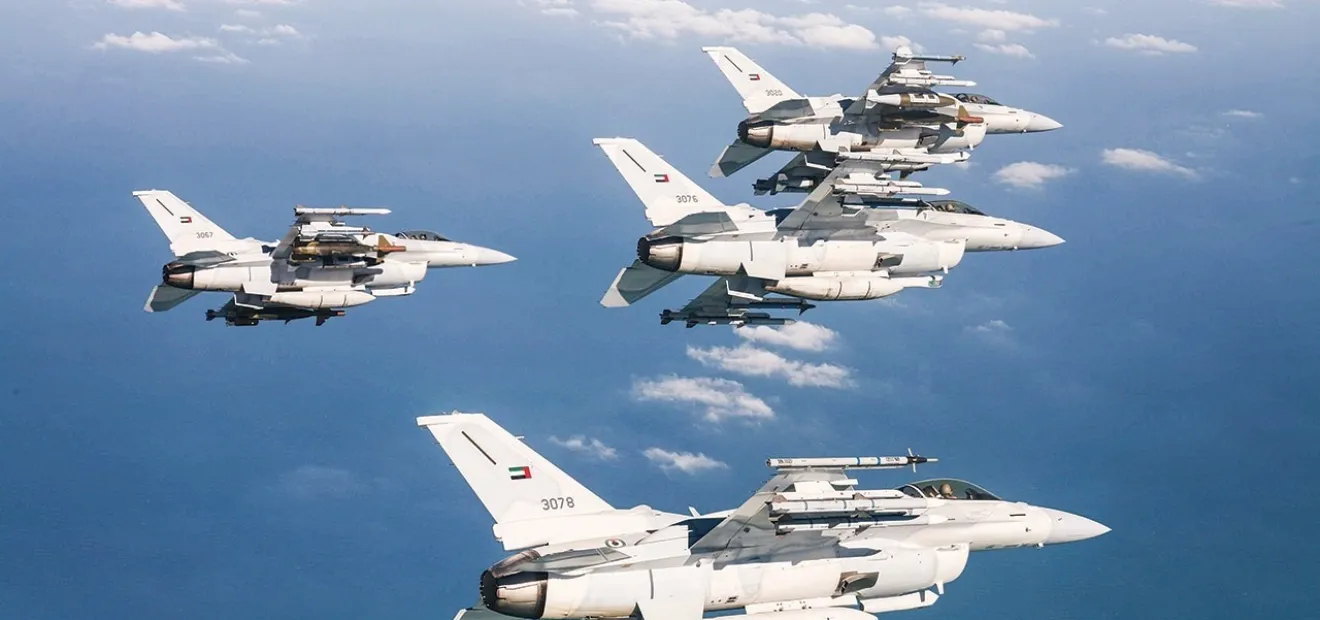 فيديو الطائرات العسكرية في دبي 