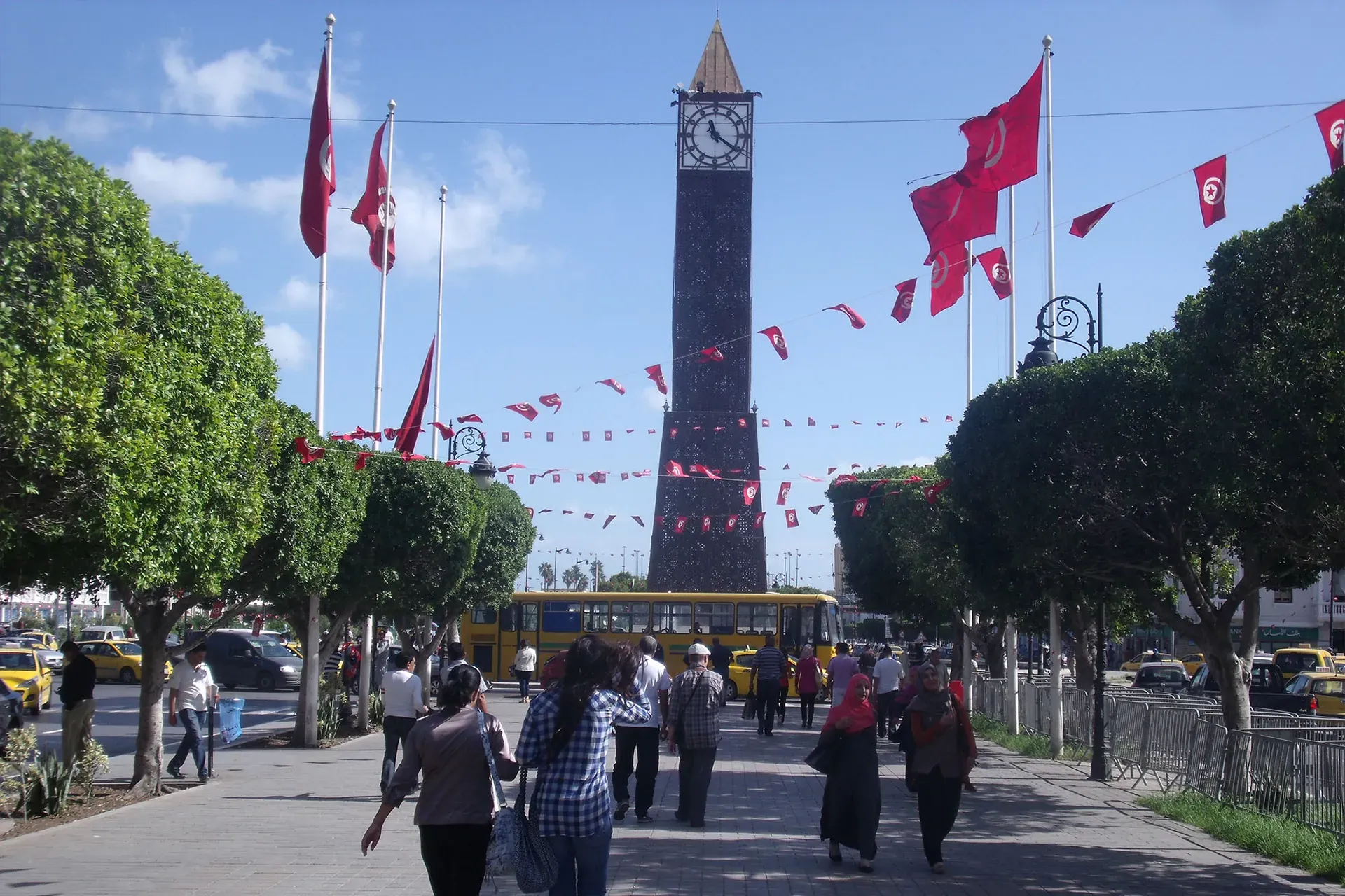 الادعاء بتخصيص 5 آلاف مليار فقط للتنمية في تونس 