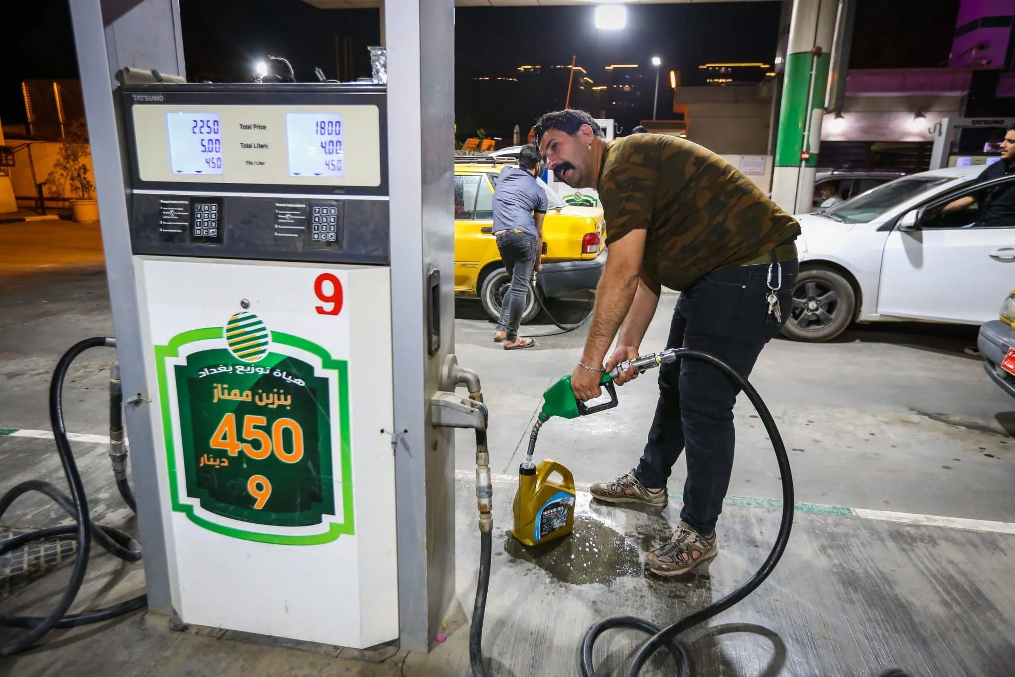 تصريح متحدث الحكومة العراقية حول عدم مسؤولية الحكومة عن الضرائب على الوقود.. مضلل