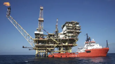 هل طالب الرئيس التونسي بنصيب لبلاده في حقل نفط ليبي؟