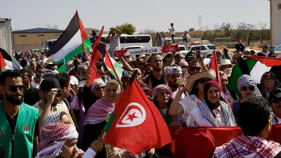 الفيديو المنشور لتجمعات بالعريش المصرية انتظارًا لقافلة الصمود 