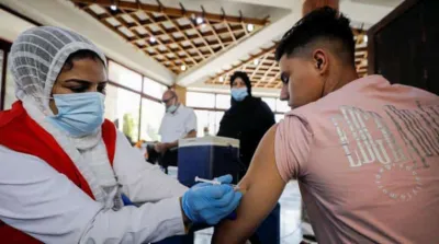 كم يبلغ معدل التطعيم اليومي لطلاب الجامعات ضد كورونا؟