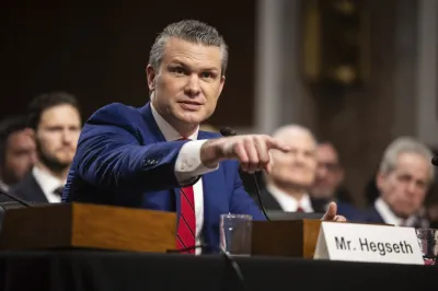 وزير الدفاع الأمريكي الجديد لم يطلب العراق كأول ملف على مكتبه