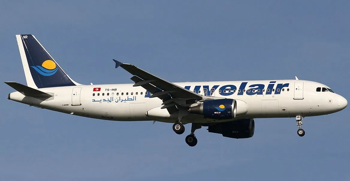 ماذا تعرف عن الطائرة التونسية الناجية من حادث تصادم في فرنسا؟