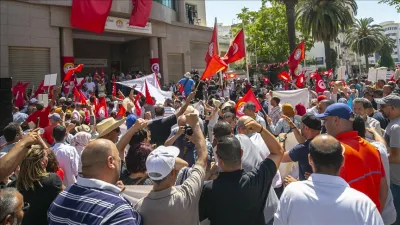 إلغاء التمديد لموظفي الحكومة في تونس 