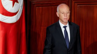 الرئيس التونسي لم يضع جيش بلاده 
