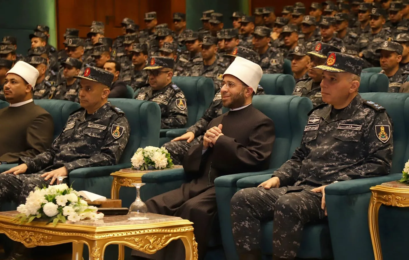 وزير الأوقاف المصري لم يأمر الأئمة بالقسم بالولاء للرئيس