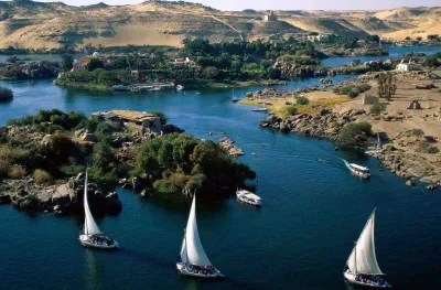 كم يبلُغ تِعداد سُكان 