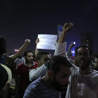 الأنباء المتداولة عن استمرار التظاهرات في مصر 