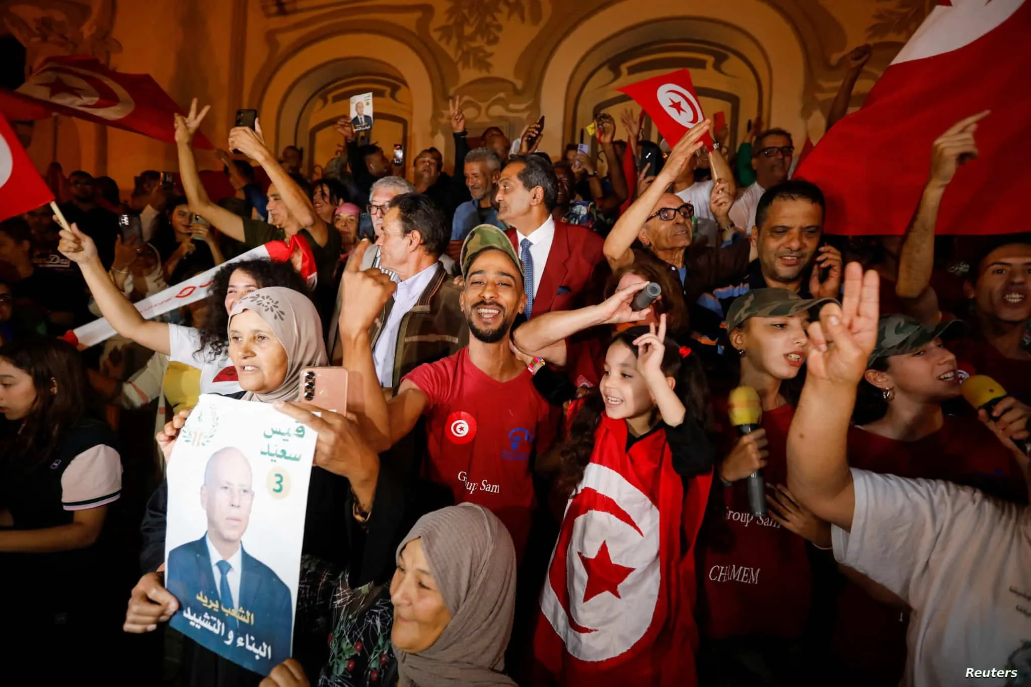 أعضاء الحملة الانتخابية لقيس سعيد لم يتعرضوا للطرد من سوق صفاقس