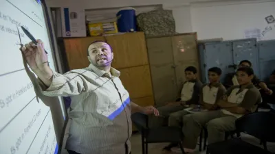 عدد المعلمين في مصر 922 ألفًا وليس 843 ألفًا كما يدعي وزير التعليم