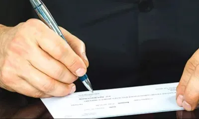 32.6 ألف شيكًا 