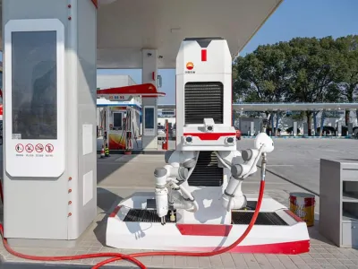 صفاقس لم تفتتح محطة وقود بتكنولوجيا الروبوت المزود للبنزين