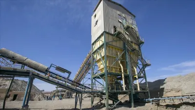 هل تدعم الدولة التونسيّة منشآتها الناشطة في قطاع المحروقات والفسفاط … 