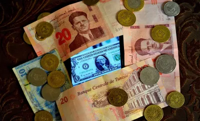 تونس.. كيف تتحدّد قيمة الدينار وما علاقتها بالموجودات من العملة الصعبة؟