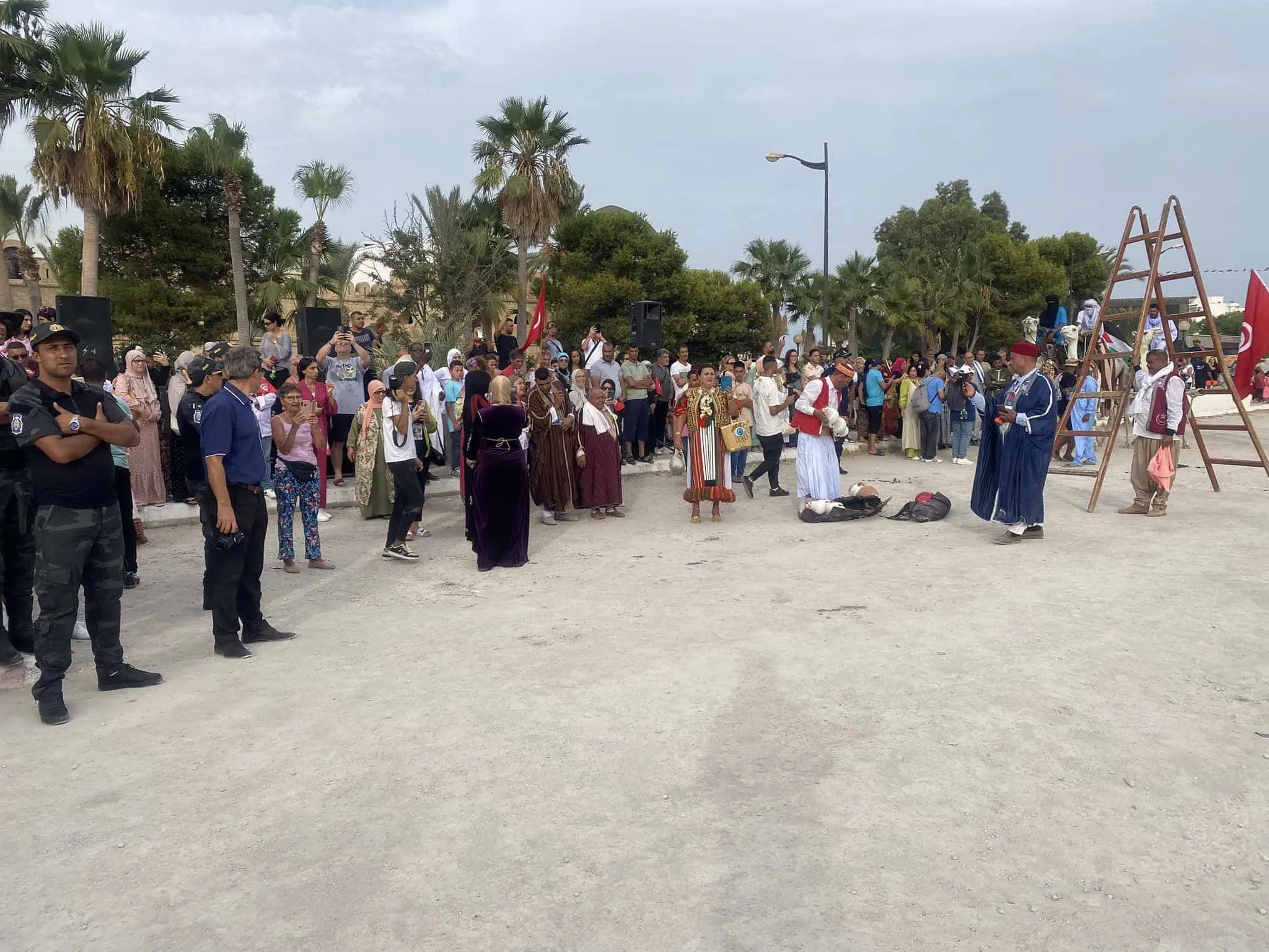 أهالي مدينة الحمامات التونسية لم يخرجوا في مسيرات مساندة للمقاومة الفلسطينية