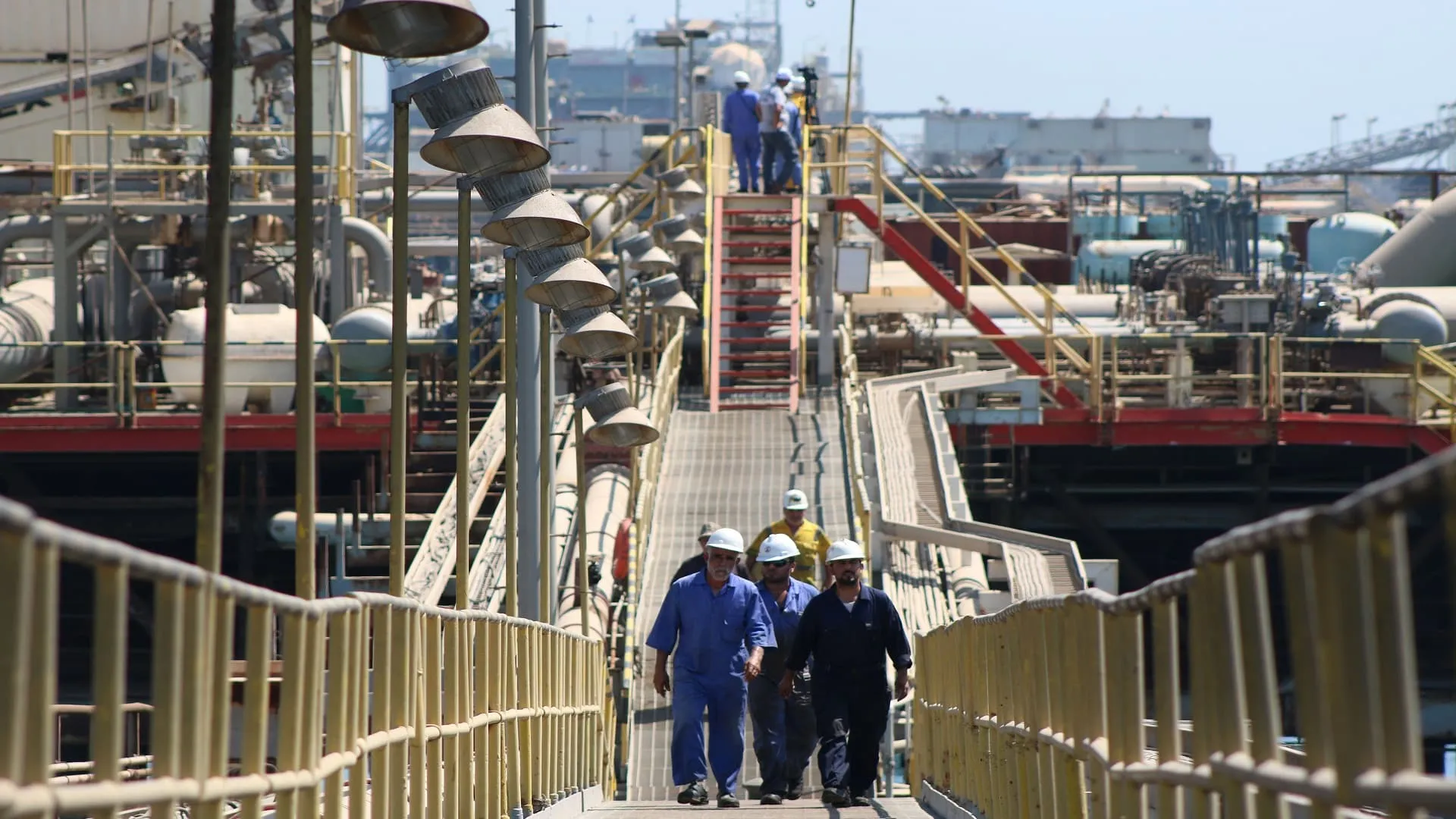 هل تستورد مصر بترول بـ14 مليار دولارًا سنويًا كما يقول وزير المالية؟