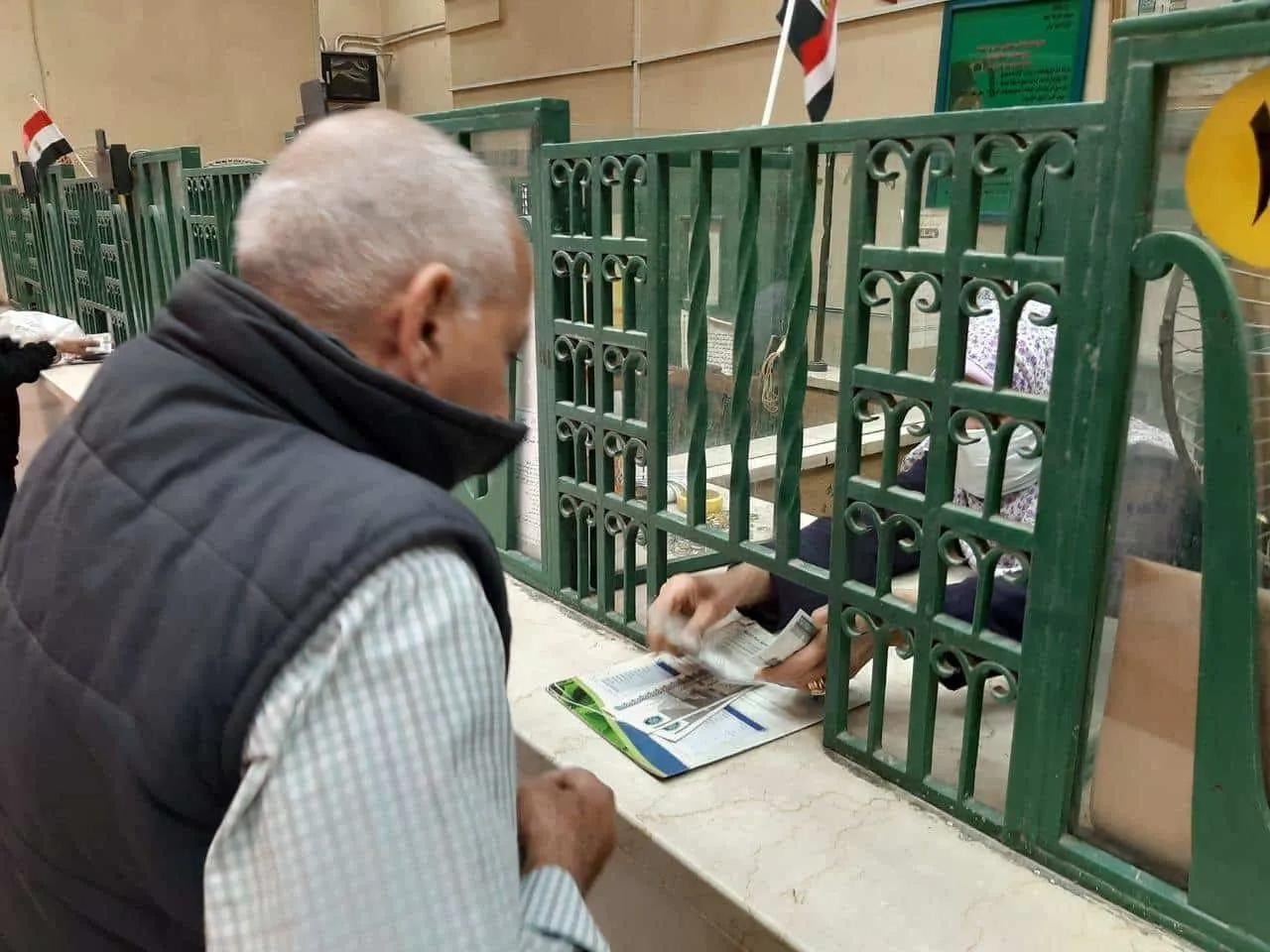 الحكومة تنفي إعلان تخفيض سن المعاش لـ 50 عامًا للعاملين بالدولة.. تصريح صحيح