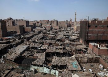 كم يبلغ عدد المناطق الغير آمنة في مصر.. 657 طبقا لصندوق العشوائيات أم 357 طبقا لوزارة الإسكان؟