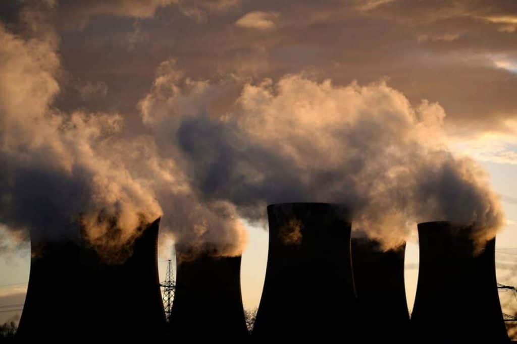 يُعتبر الفحم من مصادر الطاقة الغير نظيفة إذ أنه أكبر مصدر منفرد لانبعاثات غازات الاحتباس الحراري