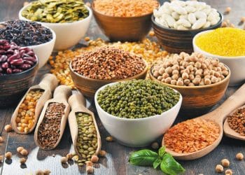 هل مصر واحدة من ثلاث دول فقط تستورد منها اليابان منتجاتها الغذائية؟